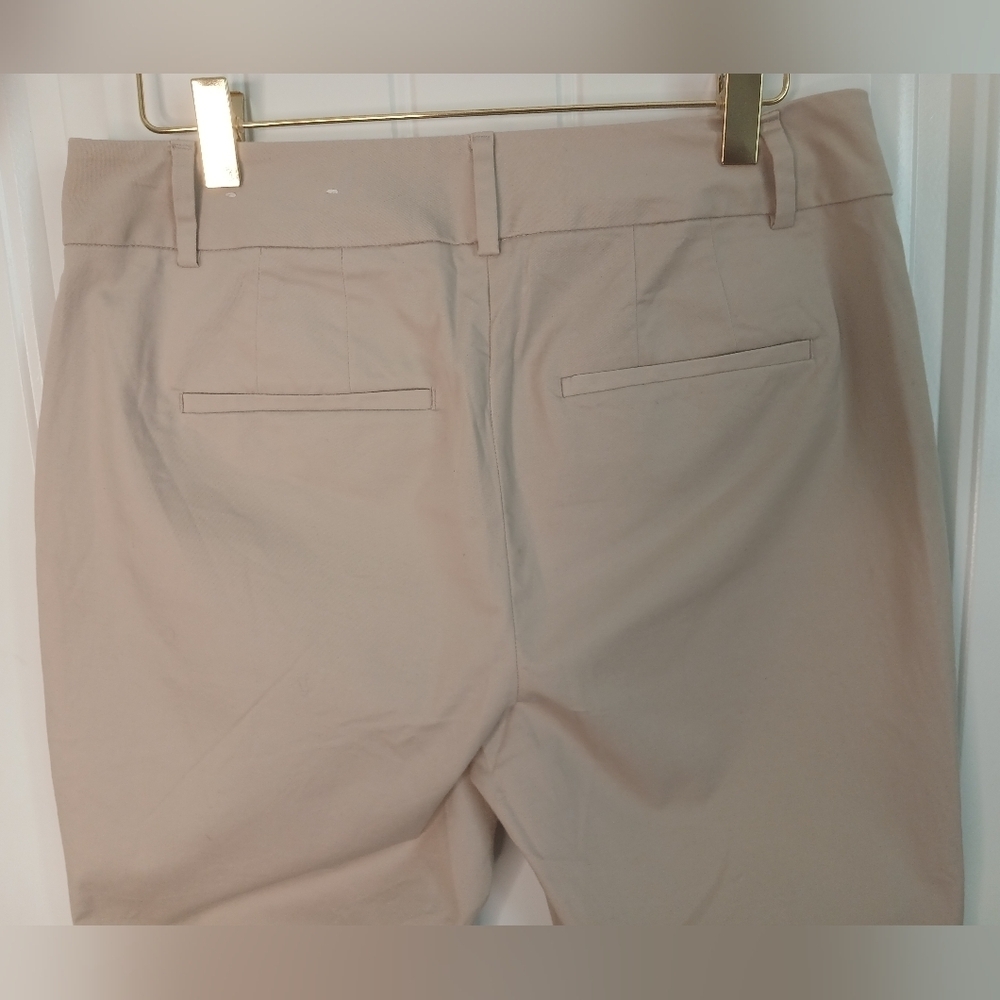 Stylish Tan Cropped Pants - Picture 3 of 7